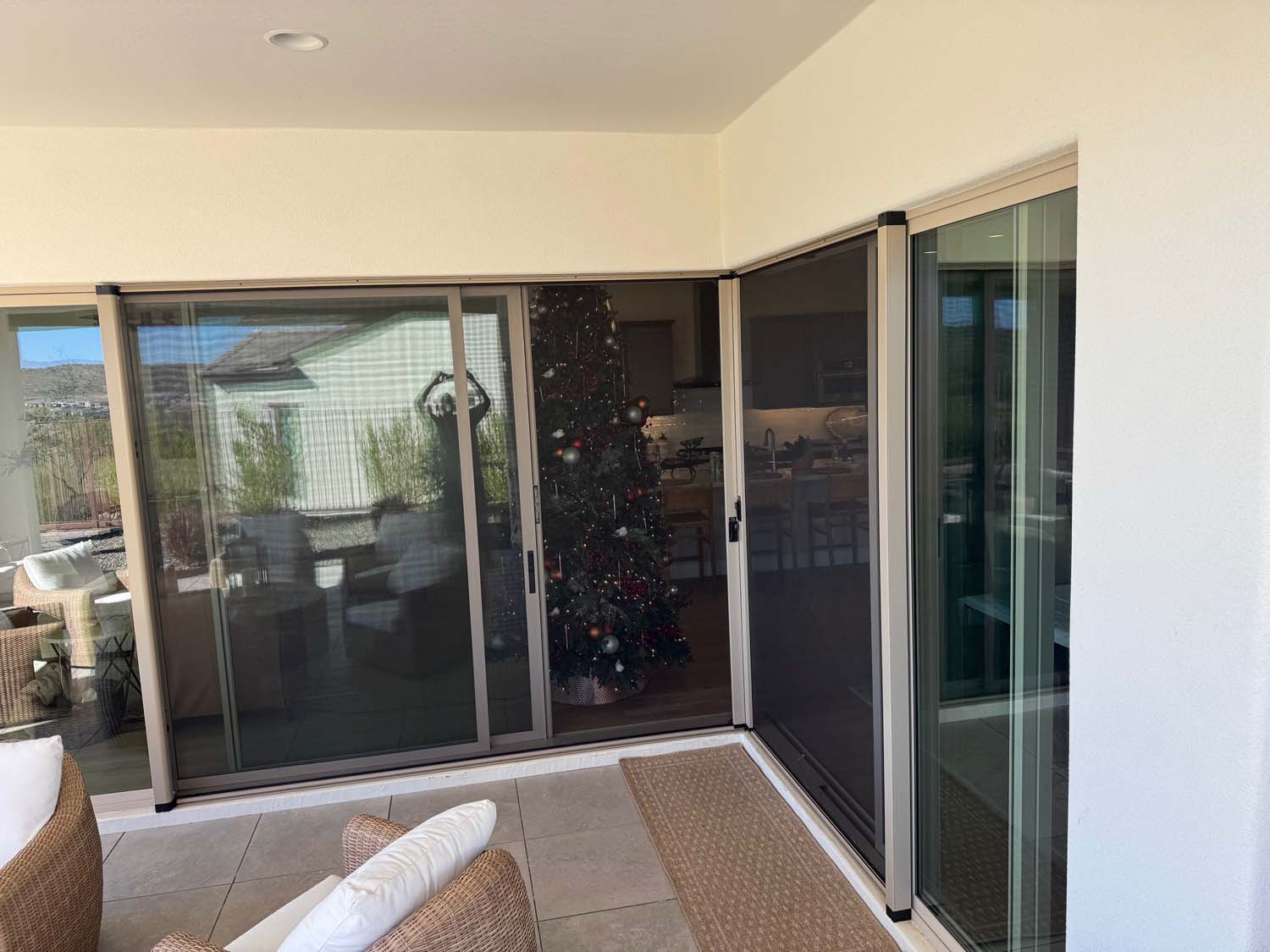 VistaView Corner Door Engaged VistaView Corner Door Engaged
